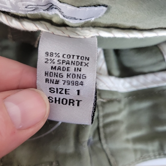 Womans Chicos Platinum Olive green cotton/spandex Pants Size 1 Short - Picture 9 of 11